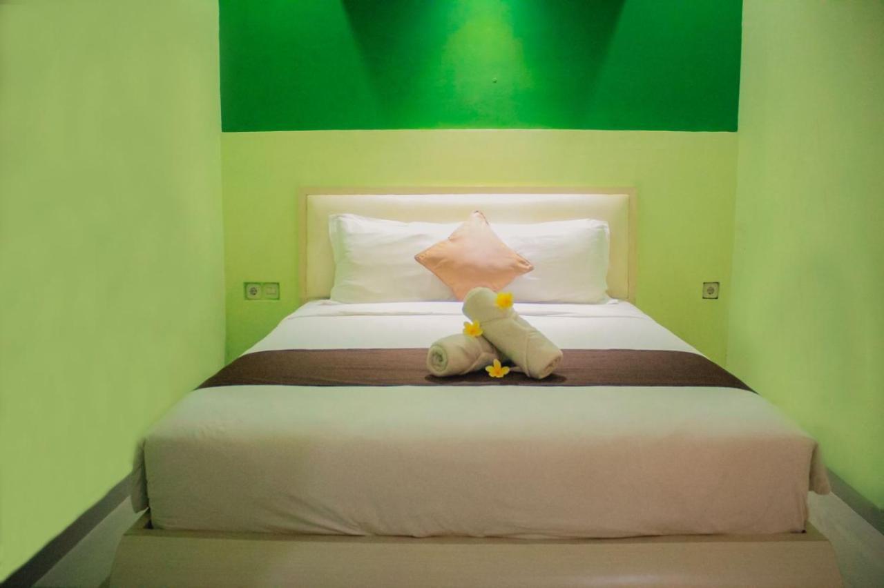 Dedy Beach Inn Кута Екстериор снимка