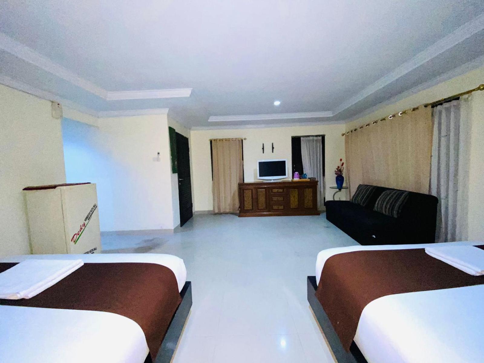 Dedy Beach Inn Кута Екстериор снимка