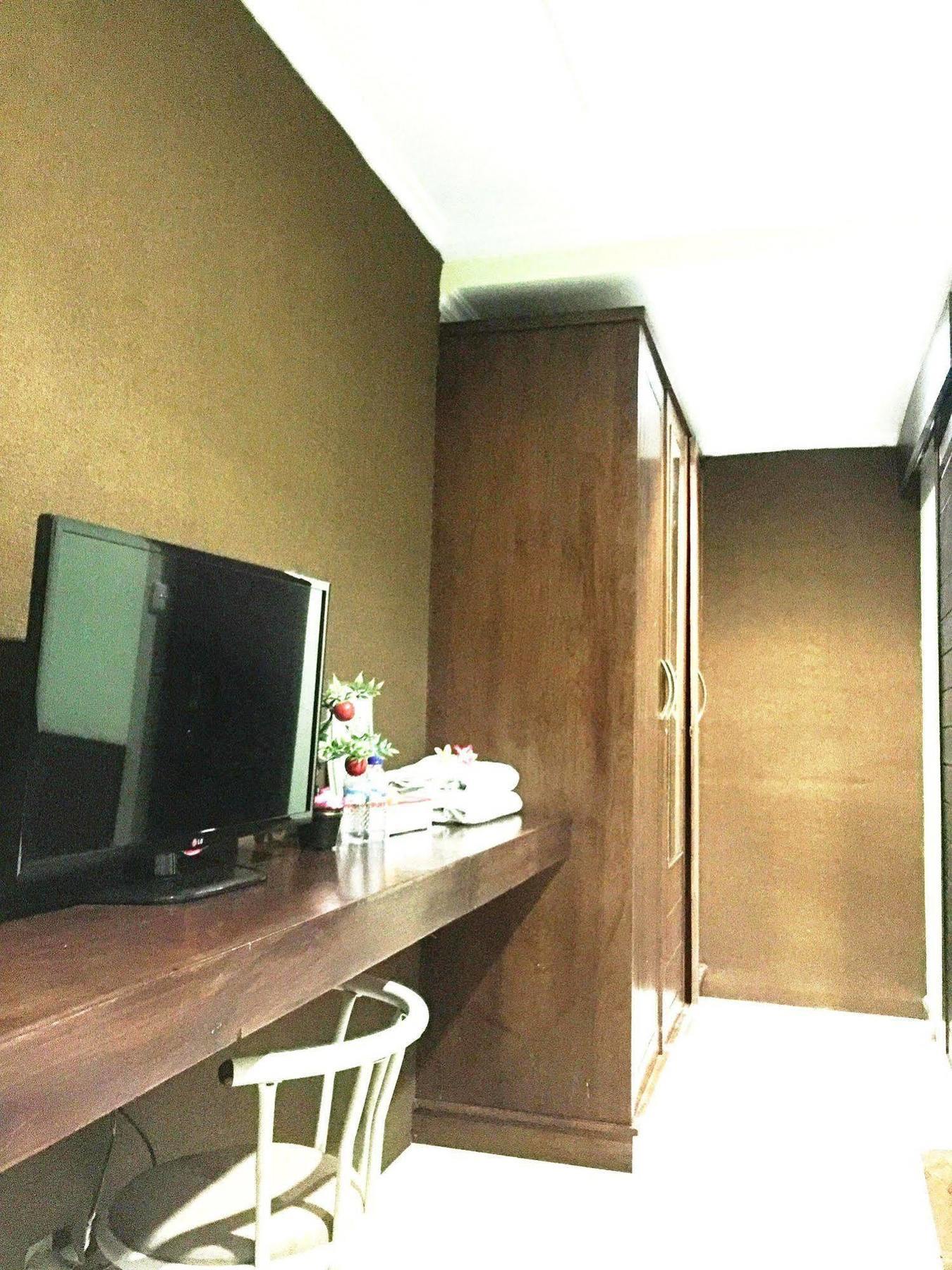 Dedy Beach Inn Кута Екстериор снимка