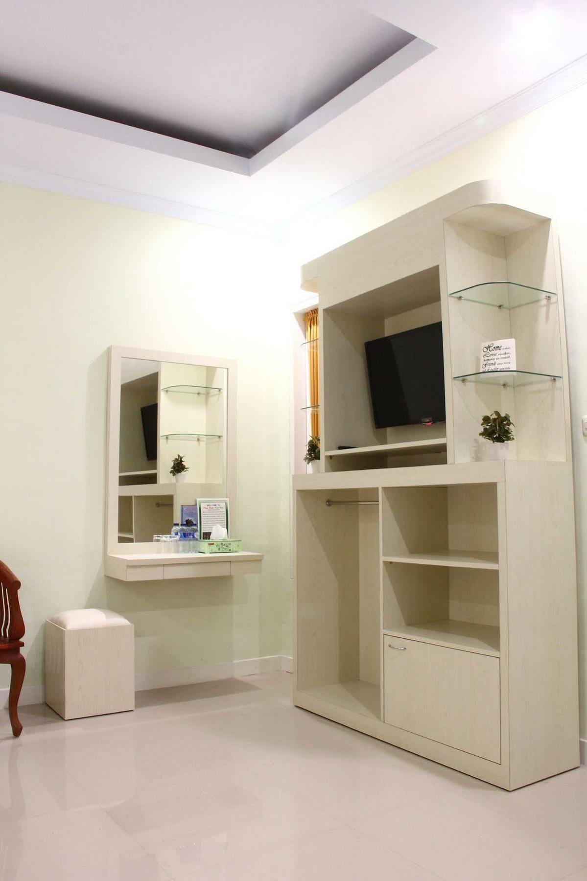 Dedy Beach Inn Кута Екстериор снимка