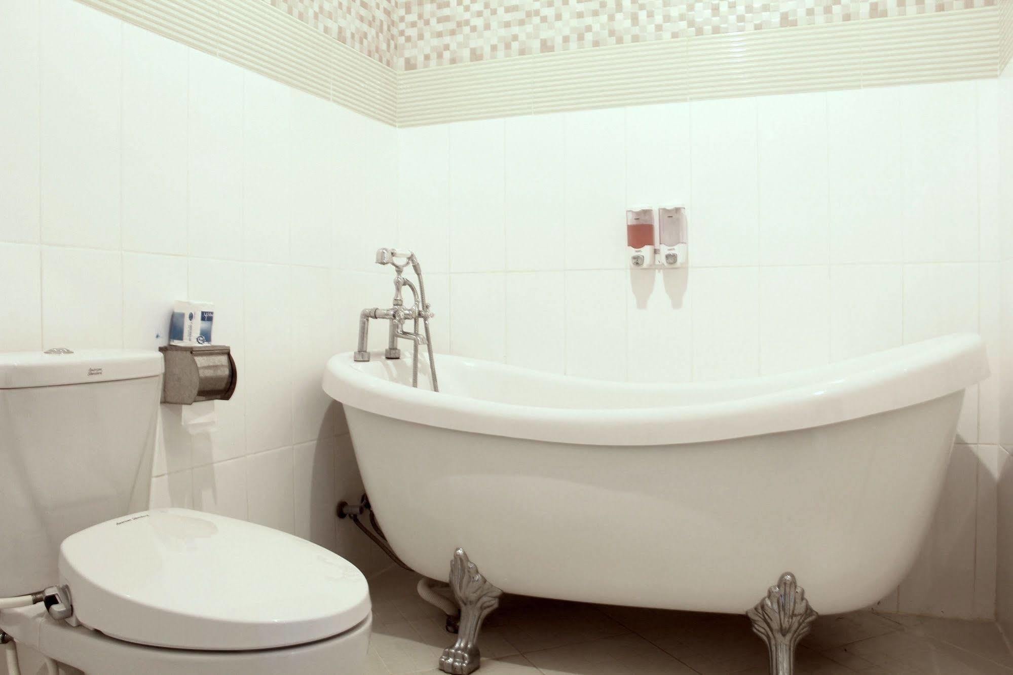 Dedy Beach Inn Кута Екстериор снимка